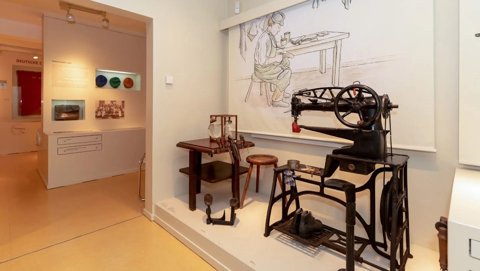 Ausstellung zum Schusterhandwerk, © Stadtmuseum Kröpelin Ausstellung zum Schusterhandwerk, © Stadtmuseum Kröpelin