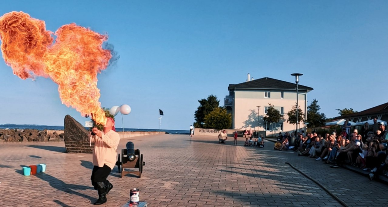 &copy; Christoph M&ouml;ller