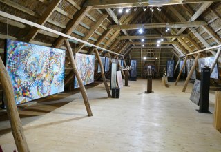 Kunst erleben im historischen Bauernhaus // © Olaf Hoppe Kunst erleben im historischen Bauernhaus // © Olaf Hoppe