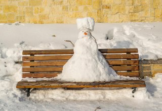 Humorvolle Geschichten auf der Parkbank, © Angelica Vaihel_Pixaby Humorvolle Geschichten auf der Parkbank, © Angelica Vaihel_Pixaby