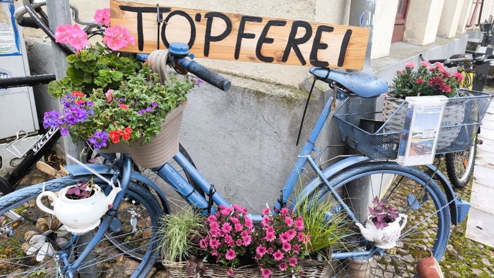 Wegweiser Töpferei, © Katharina Faust Wegweiser Töpferei, © Katharina Faust