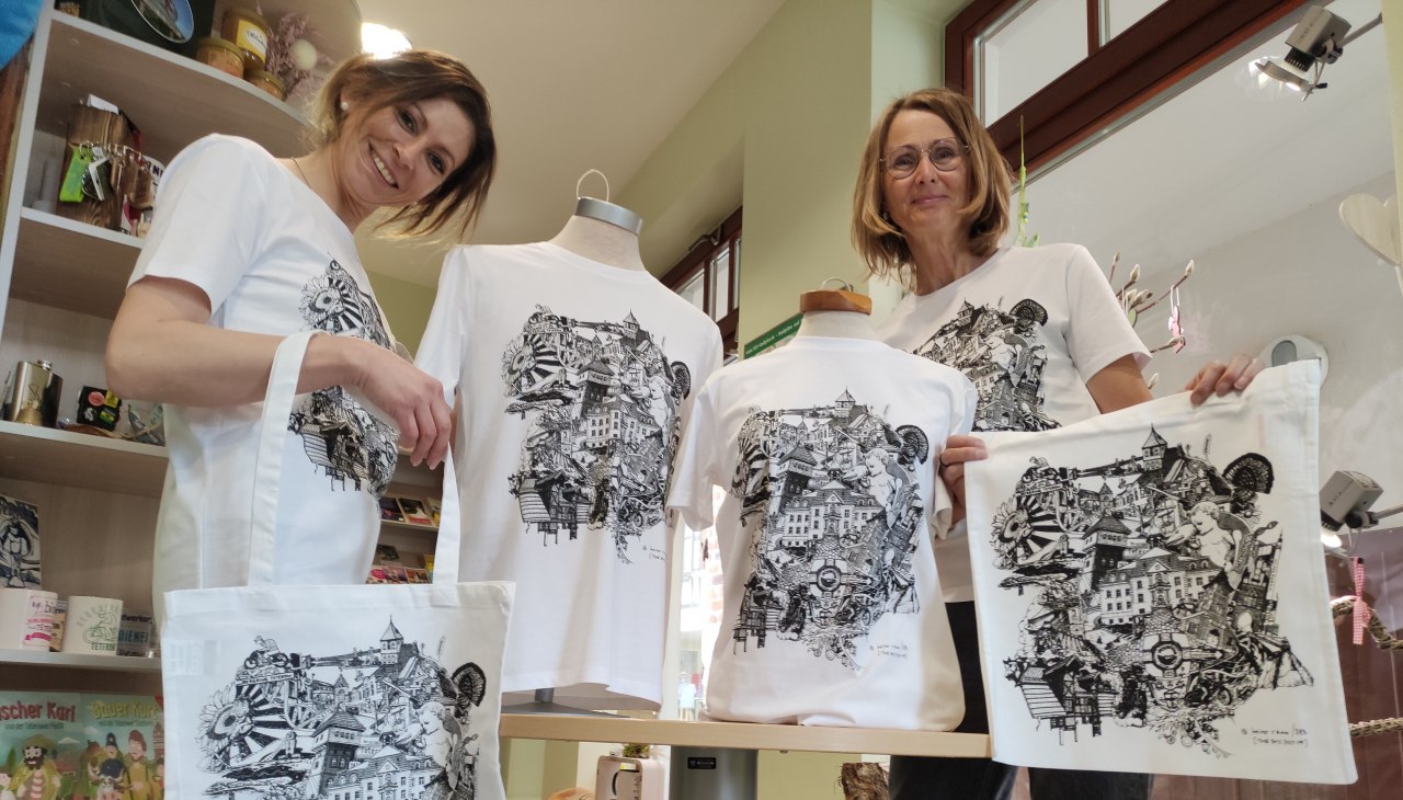 Kompetente Beratung in allen Fragen rund ums Thema Urlaub in Teterow, © Nadine Schuldt Kompetente Beratung in allen Fragen rund ums Thema Urlaub in Teterow, © Nadine Schuldt