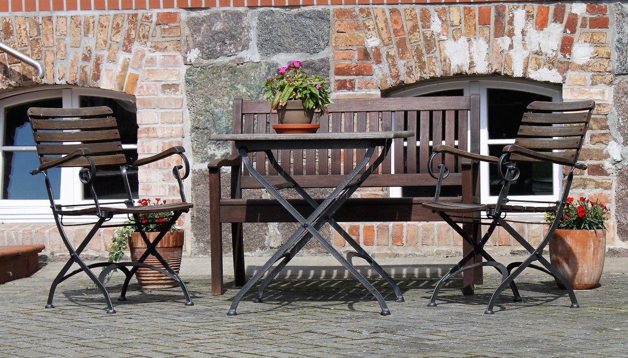 Vor dem Gutshaus, © Sabine Schwanzer Vor dem Gutshaus, © Sabine Schwanzer