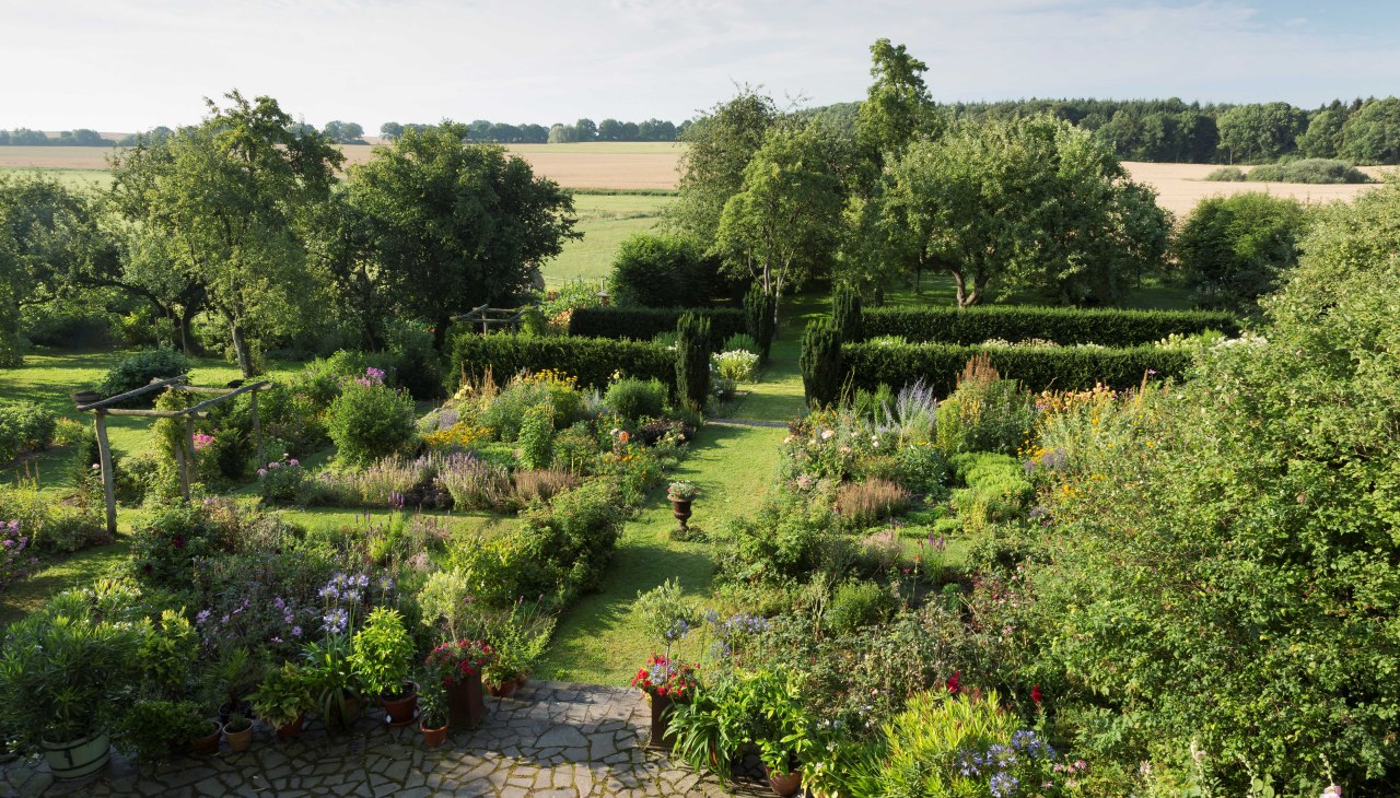 Stauden- und Blumengarten im "Historischen Bauerngarten Kastanienhof", © Dirk Endrulat Stauden- und Blumengarten im "Historischen Bauerngarten Kastanienhof", © Dirk Endrulat