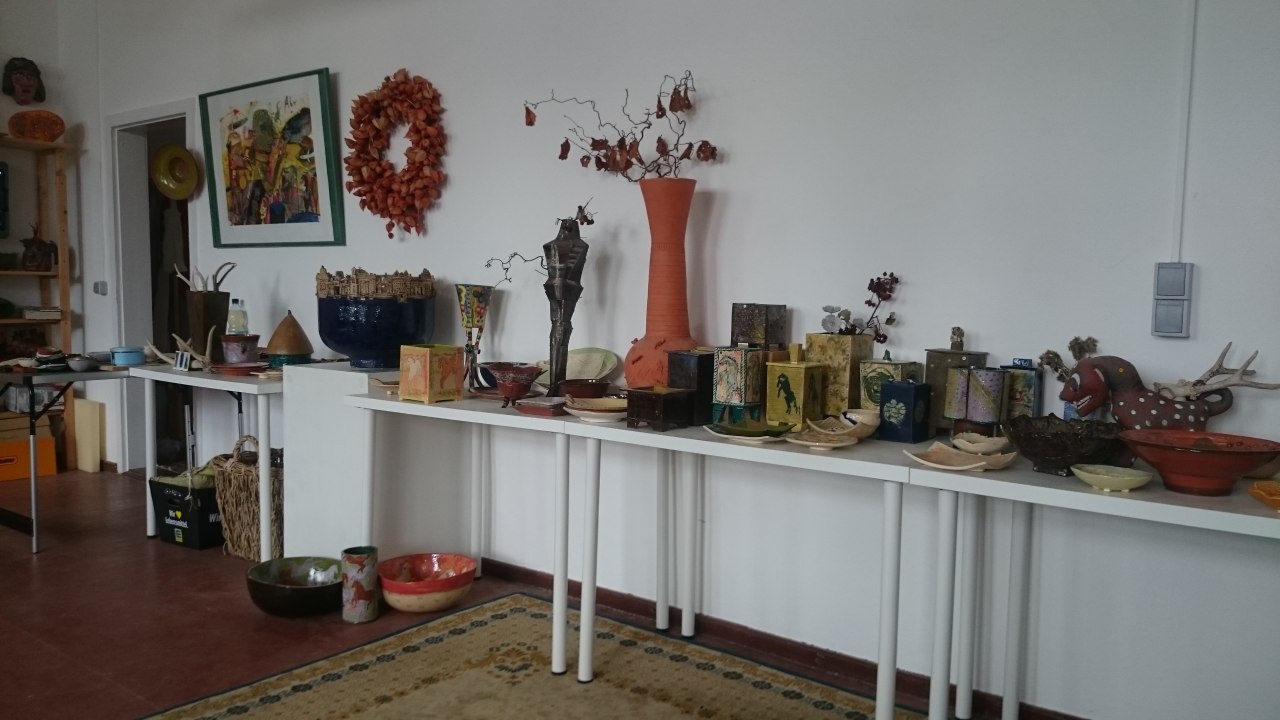 Ausstellung und Verkauf // &copy; Dr. Hildegard Brekenfeldt