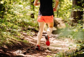 Rennen in het bos // &copy; natachagagnekinesiolog