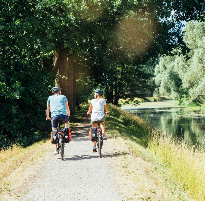 Radtour entlang der Nebel bei Güstrow, © TMV/Gänsicke Radtour entlang der Nebel bei Güstrow, © TMV/Gänsicke