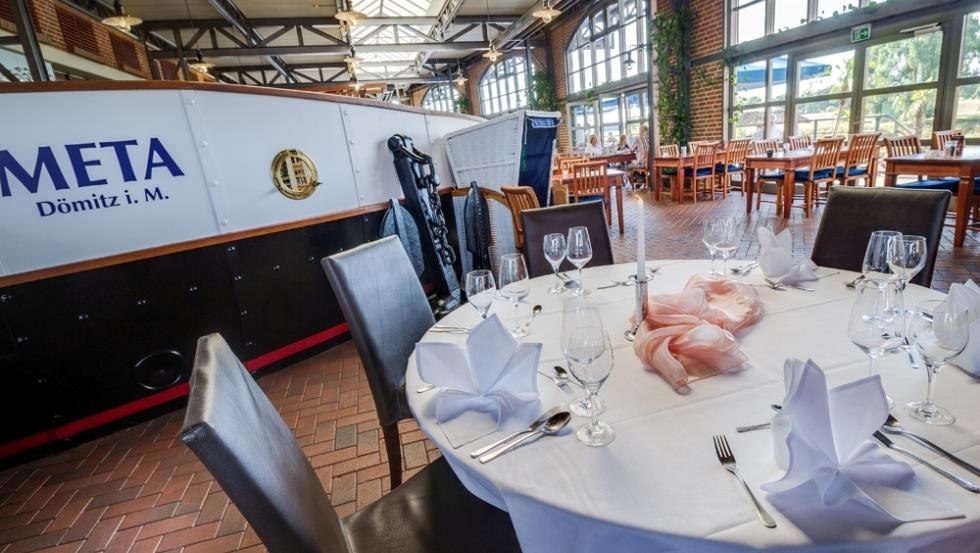 Hotel D&ouml;mitzer Hafen &ndash; Havenrestaurant // &copy; Hotel D&ouml;mitzer Hafen