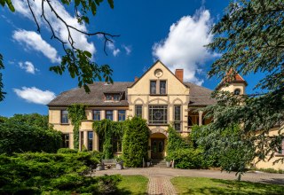 Buitenaanzicht van landhuis Polchow // &copy; DOMUSimages