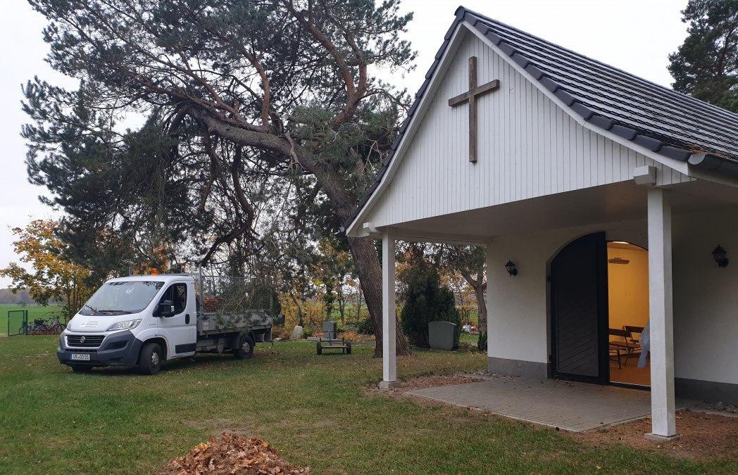 Umwelttag auf dem Dierhäger Friedhof, © Umwelttag Dierhagen-1.jpg