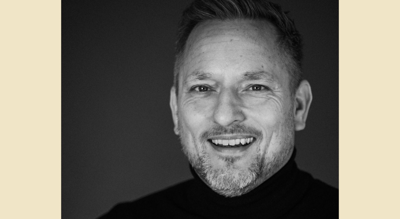 Voorlezen van kinderboeken met acteur Lars Pape // &copy; Anna Clara Schrenker