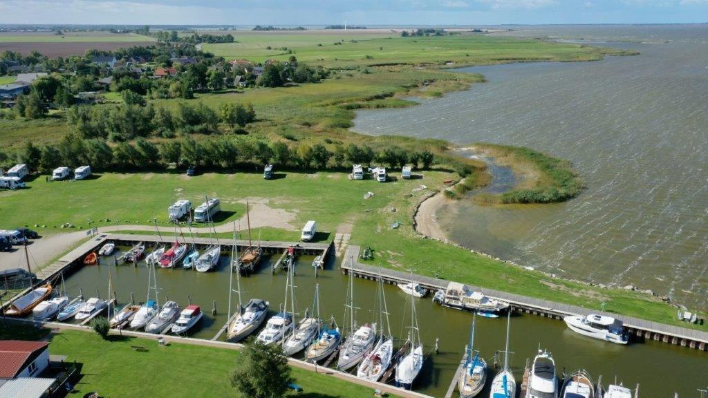 Hafen Neuendorf, &copy; TZ S&uuml;dliche Boddenk&uuml;ste
