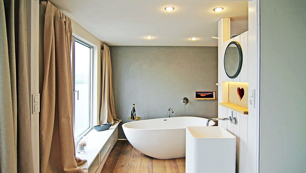 Badewanne mit Ausblick // © Tilo Budinger Badewanne mit Ausblick // © Tilo Budinger