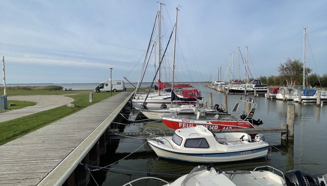 Motoboot Ahlendorf, &copy; S&uuml;dliche Boddenk&uuml;ste
