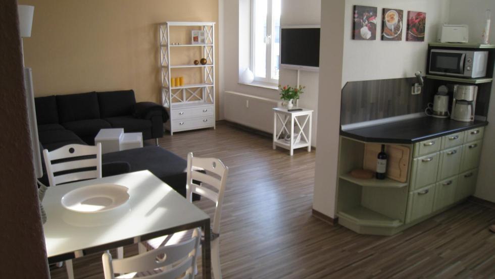 Blick ins wunder sch&ouml;ne Wohnzimmer // &copy; a. Daubert