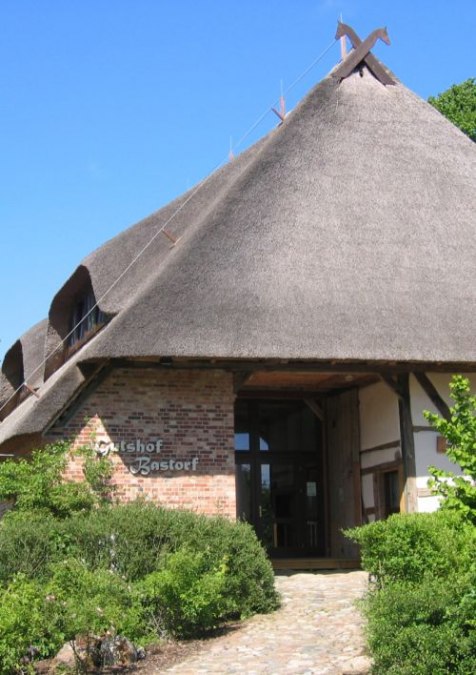 Gutshof Bastorf und Hof-Markt, © Gut Bastorf Gutshof Bastorf und Hof-Markt, © Gut Bastorf