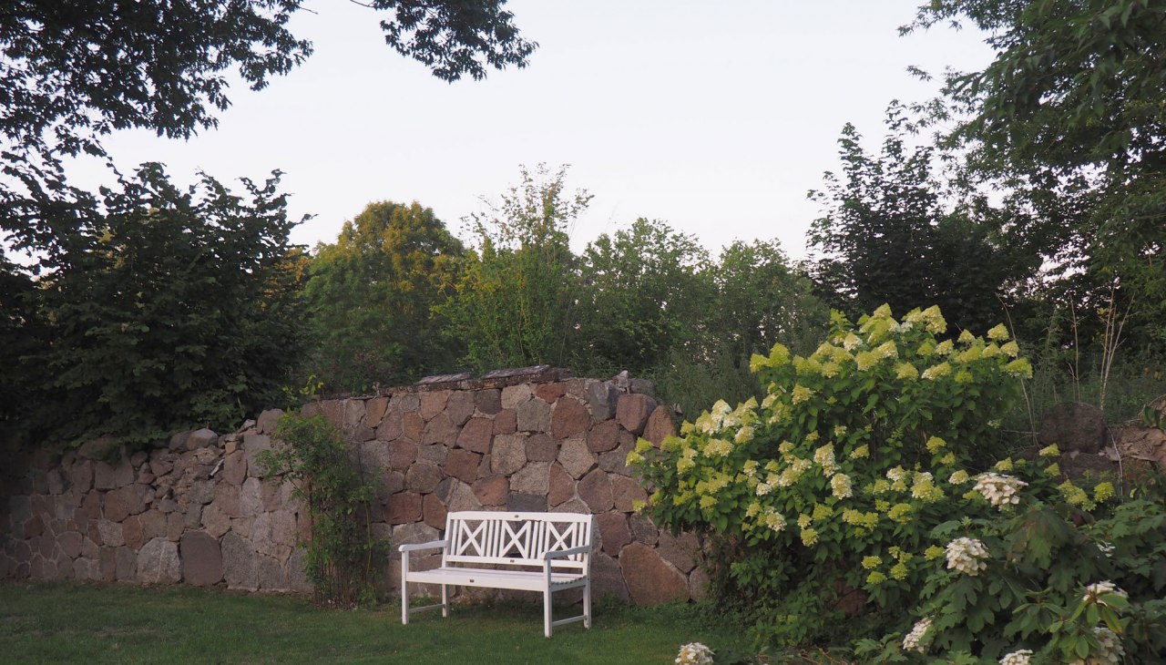 Lieblingsbank im Park Sophienhof, © Annelie Maiwald Lieblingsbank im Park Sophienhof, © Annelie Maiwald