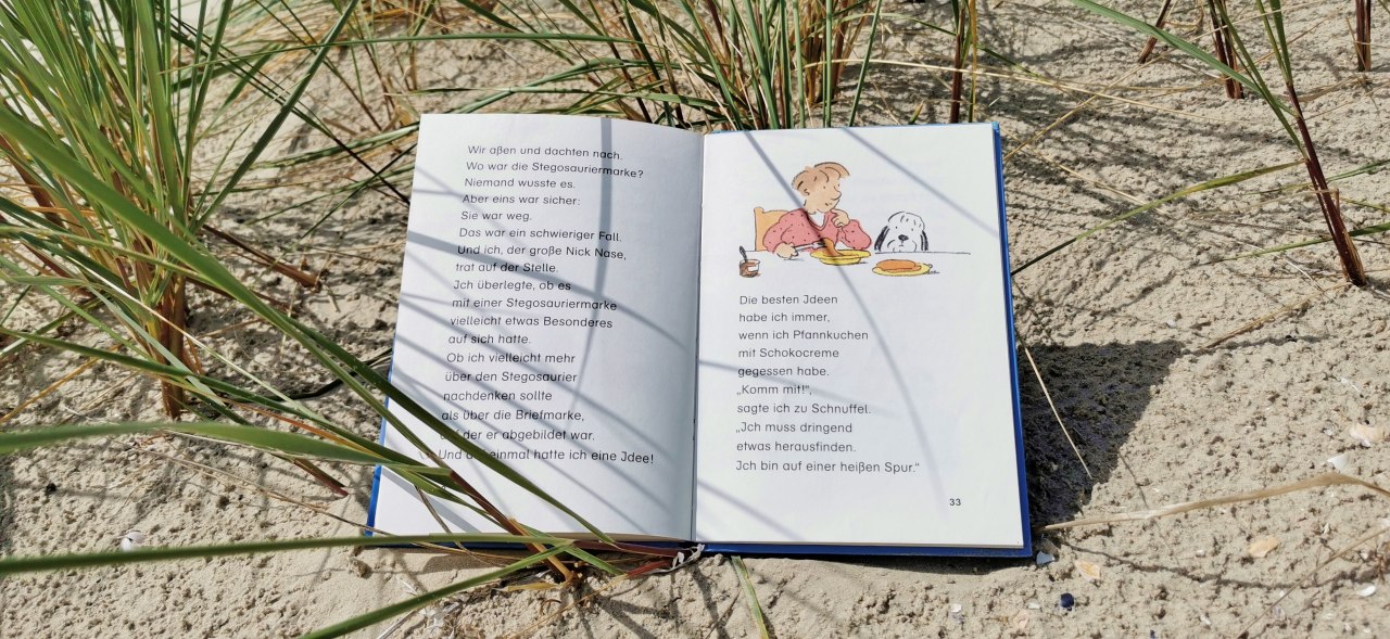 © Lesezeit am Strand 2.JPG © Lesezeit am Strand 2.JPG