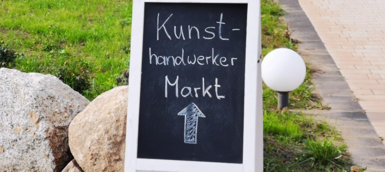 Richtung Kunsthandwerkermarkt, &copy; Ostseem&uuml;hle