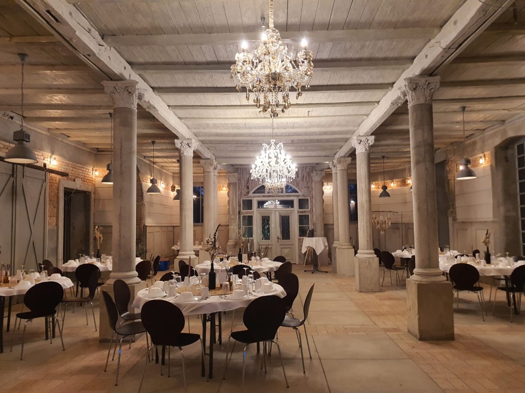 ...van binnen nu een feestzaal. // &copy; Gudrun Pru&szlig; 2024