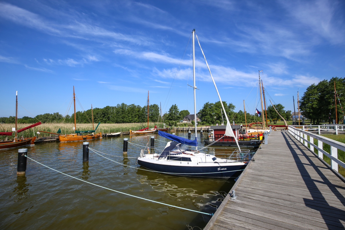 Hafen Wieck a. Darß // © MV-T/Gohlke Hafen Wieck a. Darß // © MV-T/Gohlke