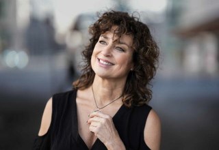 &copy; Isabel Varell