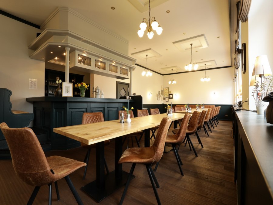 Gemeinsam genießen. An langen Tafeln., © Lieblingsplatz Hotels mbH Gemeinsam genießen. An langen Tafeln., © Lieblingsplatz Hotels mbH