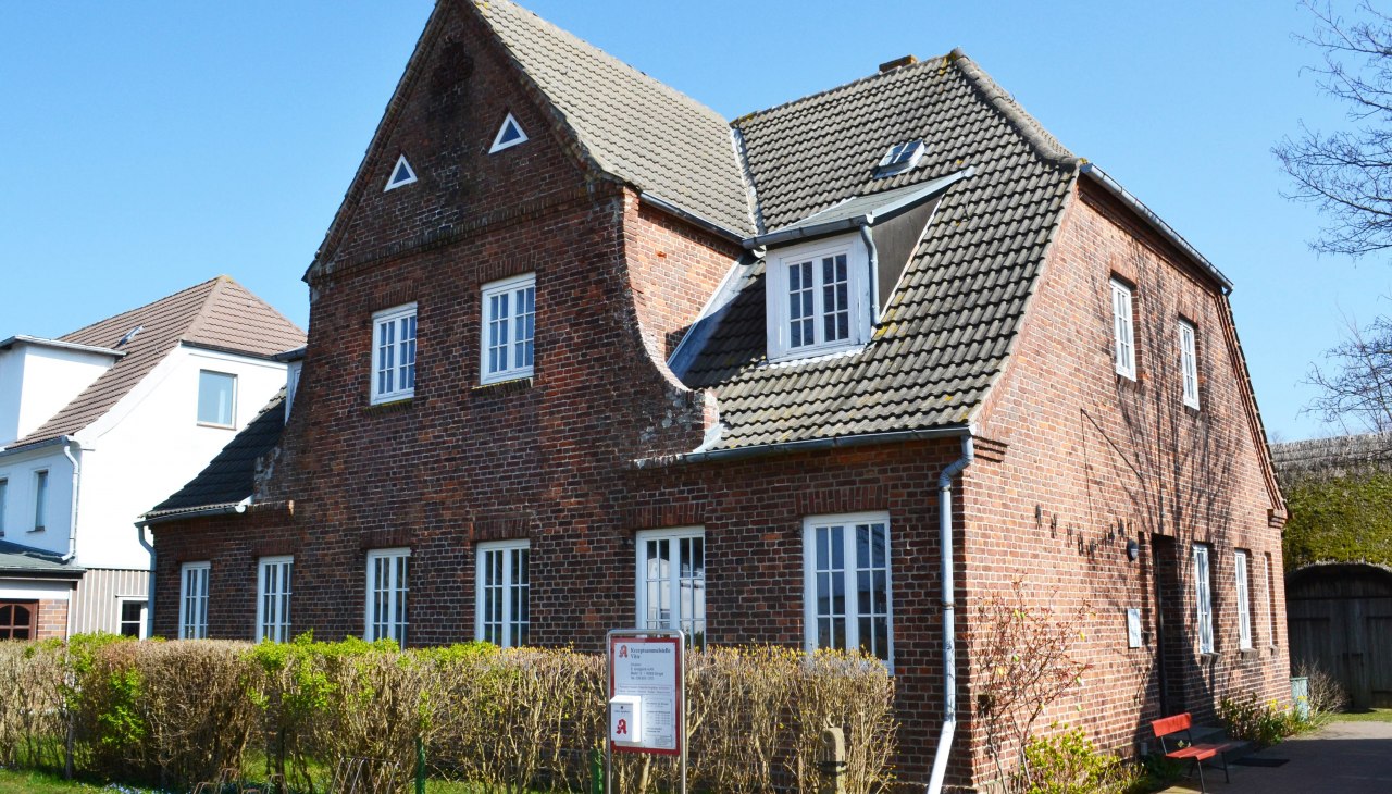Arzthaus in Vitte, © Hiddenseer Hafen- und Kurbetrieb Arzthaus in Vitte, © Hiddenseer Hafen- und Kurbetrieb