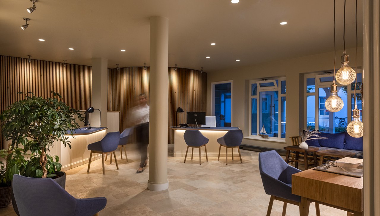 Ein Besuch in der Lobby des Loev - Vela Hotels, © VELA Hotels AG Ein Besuch in der Lobby des Loev - Vela Hotels, © VELA Hotels AG