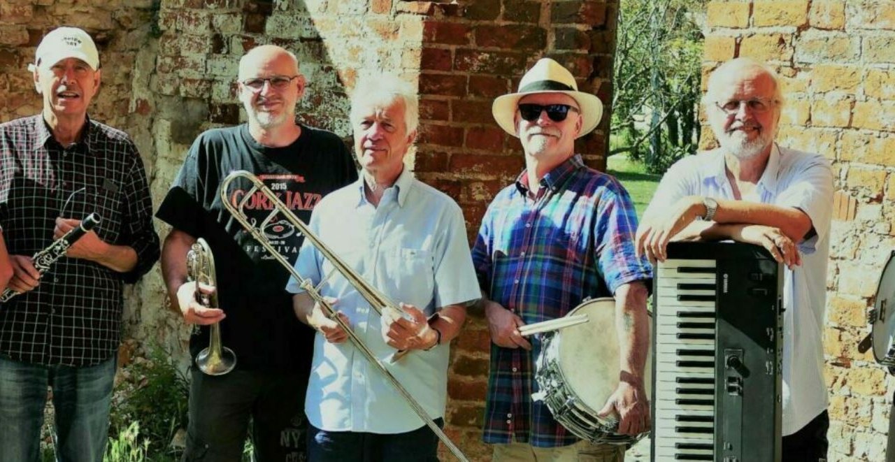 dr.jazz ambulanz, &copy; Dr. Jazz Ambulance