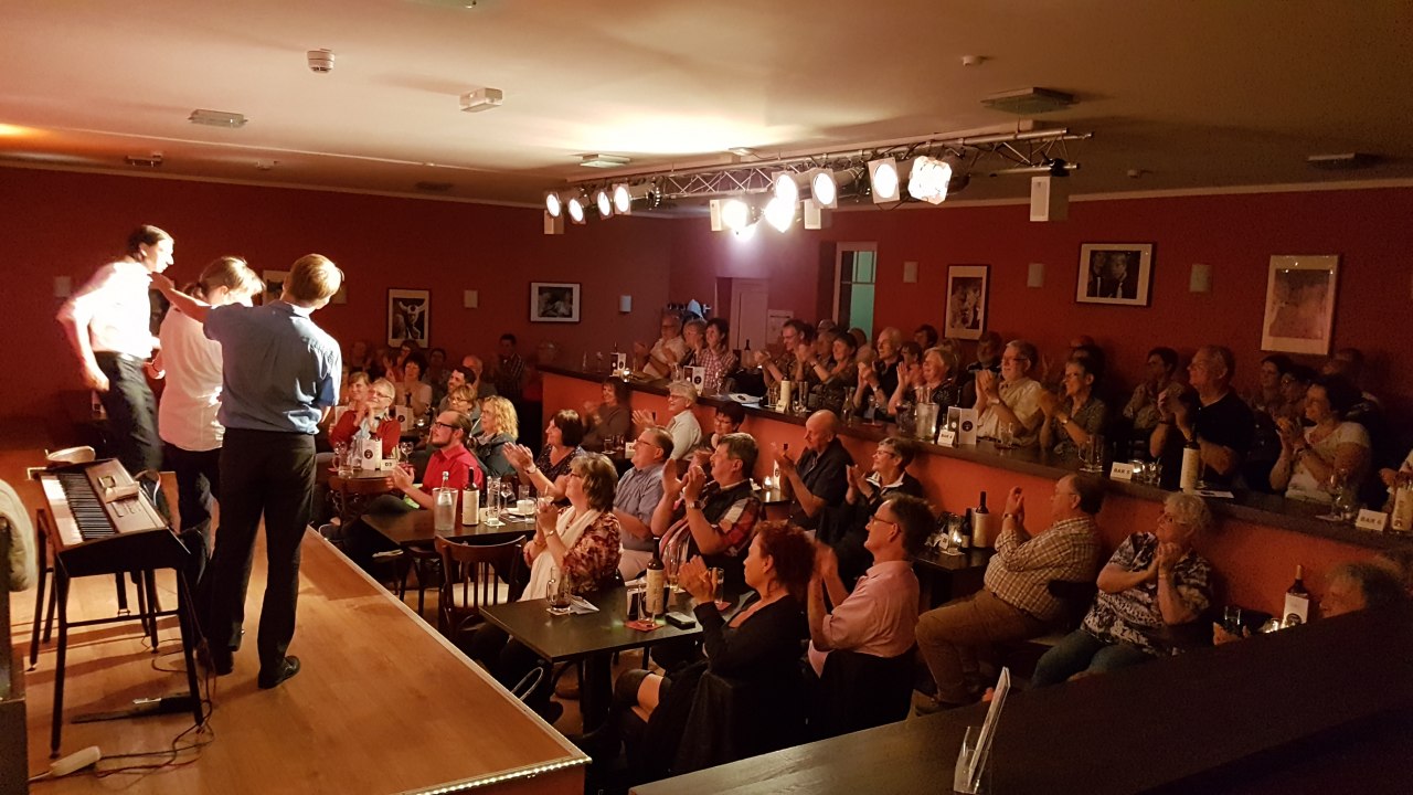 Speelzaal van cabaret Lachm&ouml;we // &copy; Lachm&ouml;we