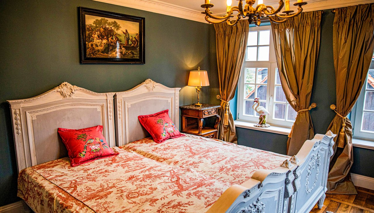 Herrschaftlich schlafen im Herrenhaus Brookhusen, © Herrenhaus Brookhusen / T. Paulus Herrschaftlich schlafen im Herrenhaus Brookhusen, © Herrenhaus Brookhusen / T. Paulus