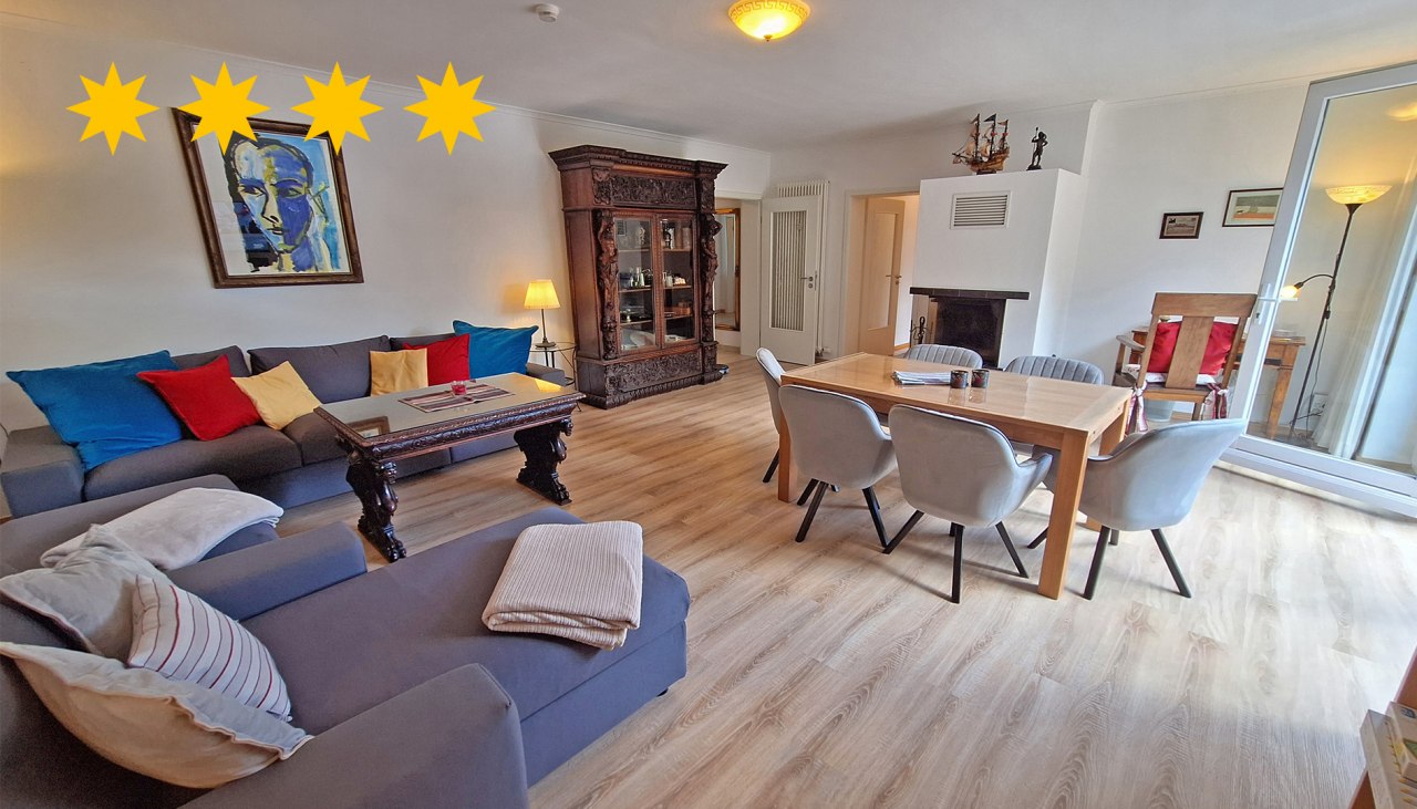 Wohnzimmer Kamin Esszimmer, © BRINKMANNHAUS Wohnzimmer Kamin Esszimmer, © BRINKMANNHAUS