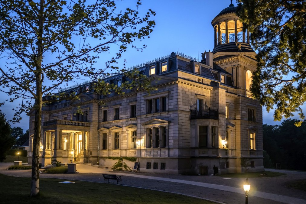 Klassizistisches Kleinod im geschützten Naturpark vor den Toren der Landeshauptstadt Schwerin, © Stefan von Stengel Klassizistisches Kleinod im geschützten Naturpark vor den Toren der Landeshauptstadt Schwerin, © Stefan von Stengel
