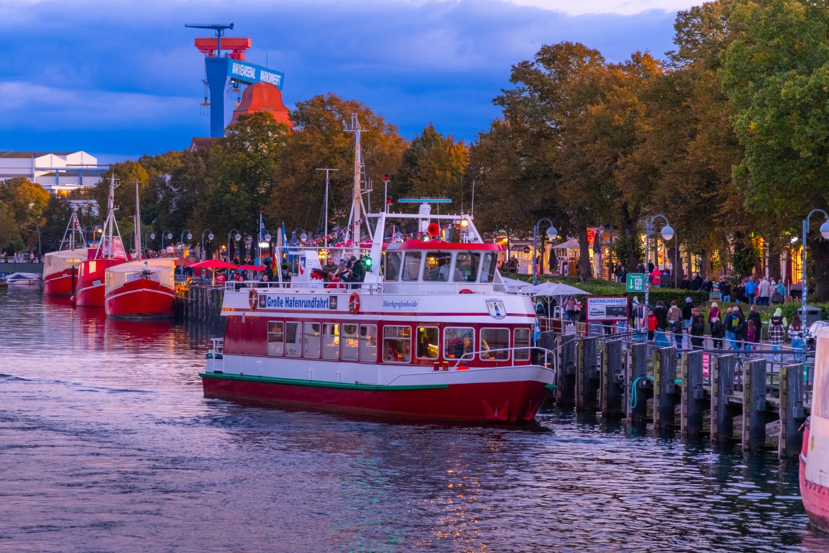 Hafenrundfahrt mit der Warnow-Personenschifffahrt OHG // © Stefan Mertin Hafenrundfahrt mit der Warnow-Personenschifffahrt OHG // © Stefan Mertin