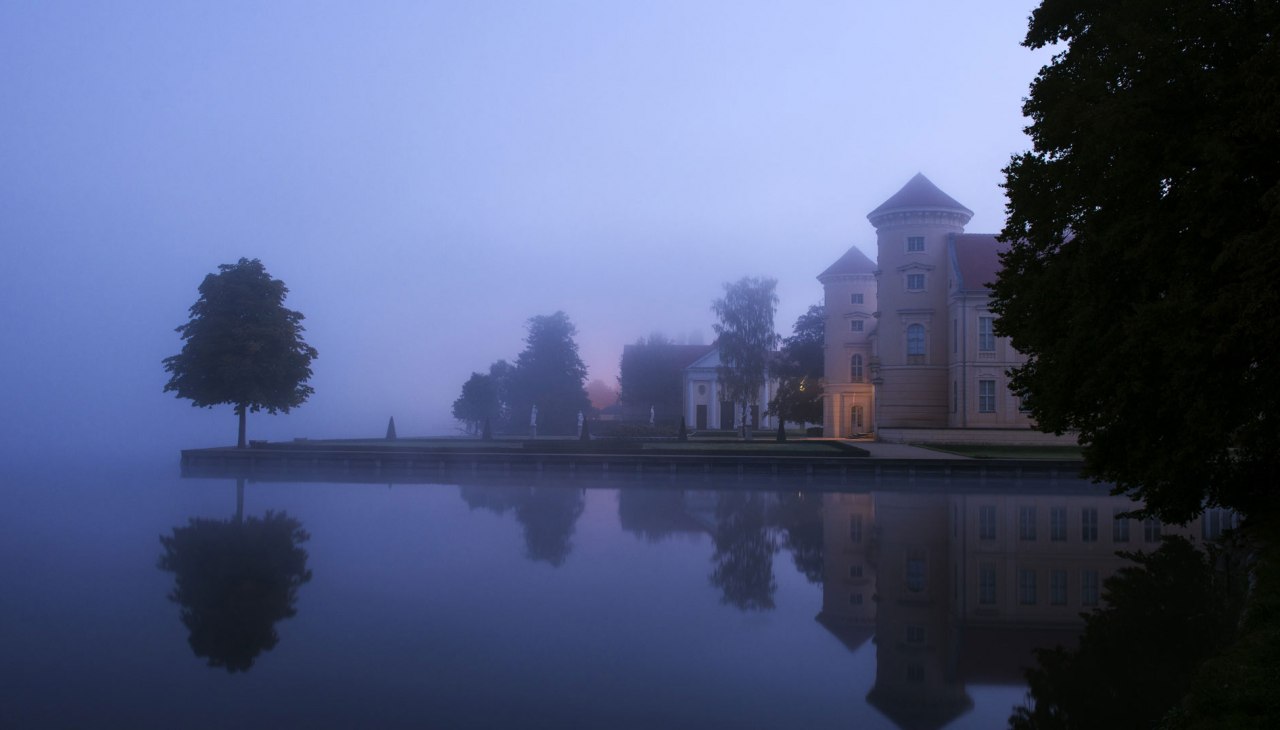 Kasteel Rheinsberg, theater op de achtergrond, © SPSG, Leo Seidel Kasteel Rheinsberg, theater op de achtergrond, © SPSG, Leo Seidel