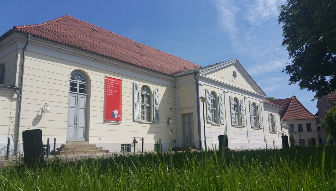 Ernst-Barlach-Theater in G&uuml;strow, &copy; Steffen Goitzsche