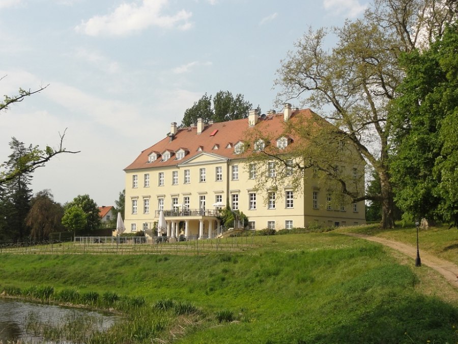 Schloss Rattey - Rückansicht, © B. Fischer