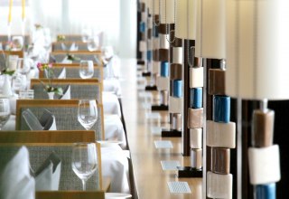 Hotelrestaurant D&Uuml;NENFEIN mit Meerblick // &copy; Hotel Neptun