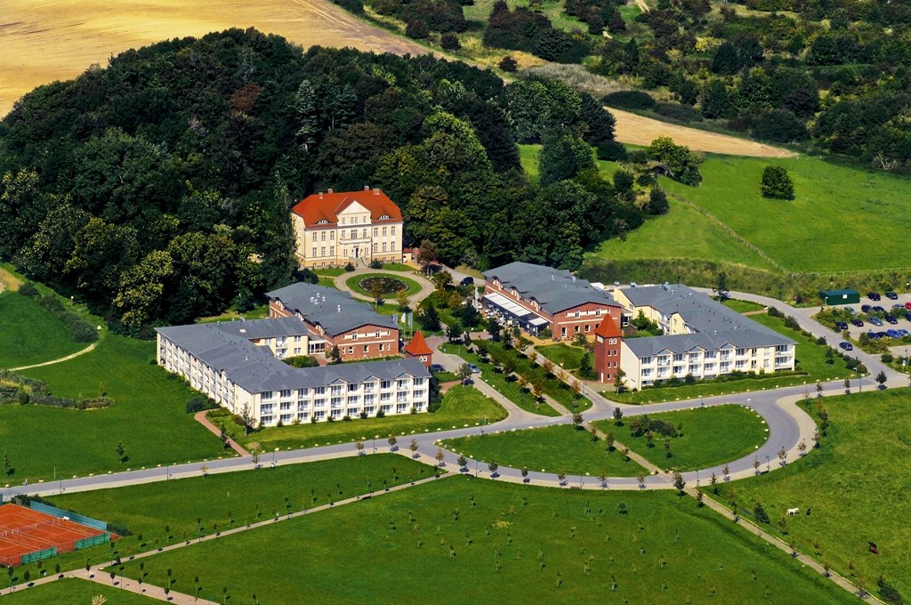 Luchtfoto van het Precise Resort Rügen // © Sunday Resort Luchtfoto van het Precise Resort Rügen // © Sunday Resort