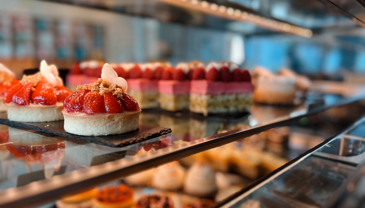 Food Seaside Lounge View, &copy; TGA-08