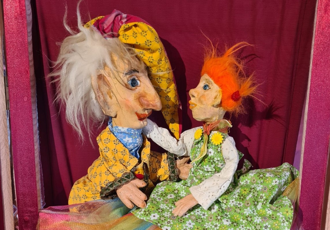 &copy; Theater Maskotte