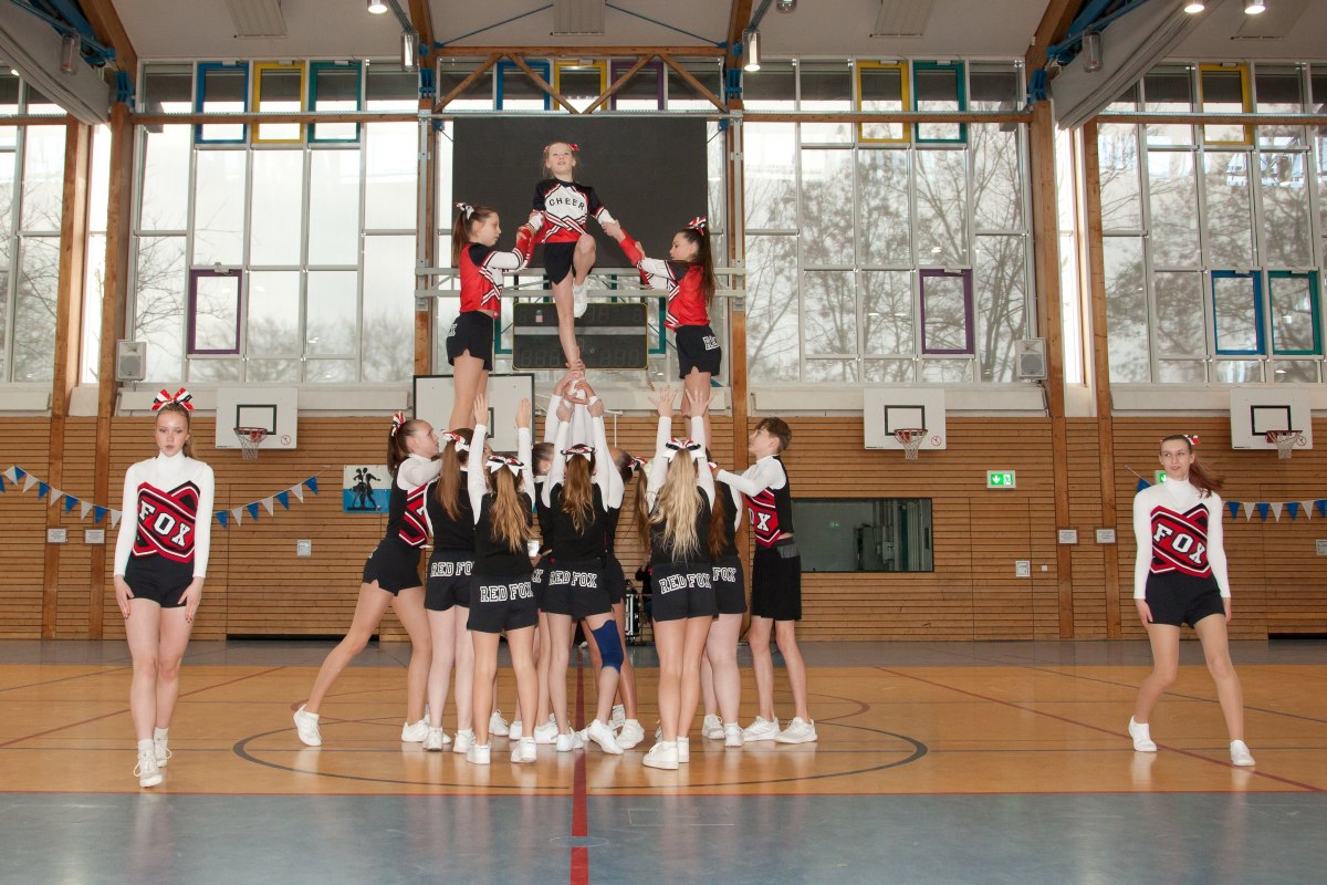 unser Cheerleader Team Red Fox // &copy; Robert Weber
