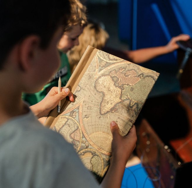 &copy; Birgit Doering