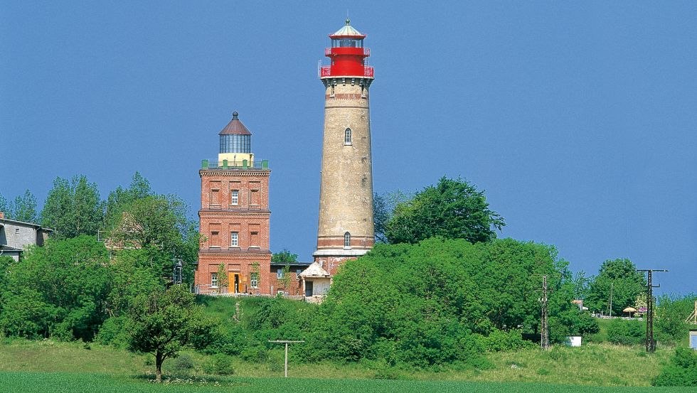 Die Leuchttürme am Kap Arkona auf der Insel Rügen im Sonnenschein // © MV-T/Messerschmidt Die Leuchttürme am Kap Arkona auf der Insel Rügen im Sonnenschein // © MV-T/Messerschmidt