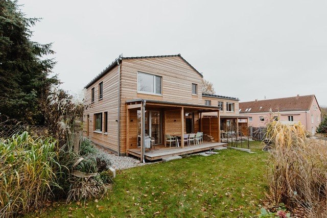 De gezinsvriendelijke en duurzame vakantiehuizen voor maximaal 8 personen op Usedom liggen dicht bij de Oostzee, het strand en de strandboulevard. // © Ulrike Gerasch/Elena Krämer De gezinsvriendelijke en duurzame vakantiehuizen voor maximaal 8 personen op Usedom liggen dicht bij de Oostzee, het strand en de strandboulevard. // © Ulrike Gerasch/Elena Krämer