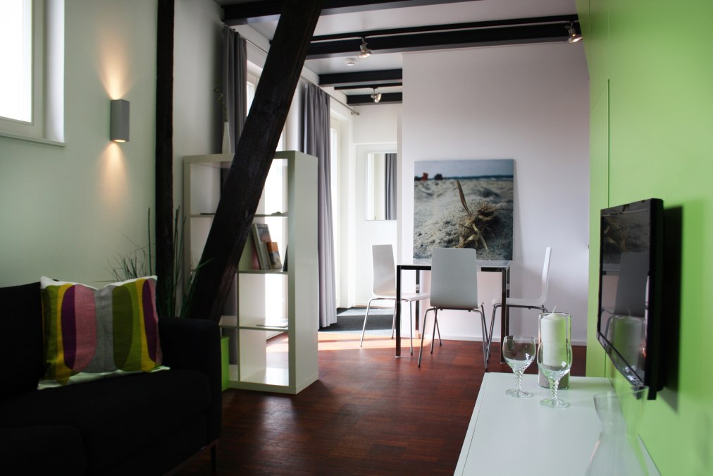 2-Personen Apartment "Die Vertr&auml;umte"Galeriewohnung | 40 m&sup2; | Wohnraum mit K&uuml;che | 1 Schlafraum | Dusche | Terrasse, &copy; Haus D&uuml;ne31