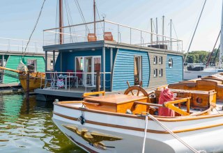&copy; Stern Hausboot