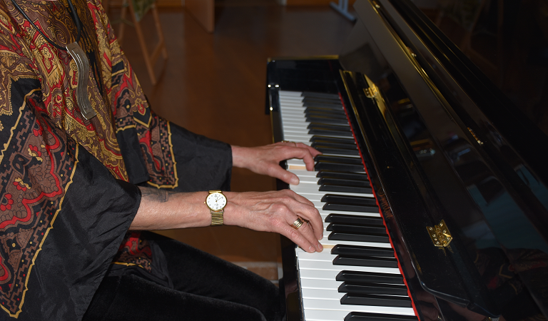 Klavierkonzert mit Barbara Ullrich, © klavierkonzert.png Klavierkonzert mit Barbara Ullrich, © klavierkonzert.png