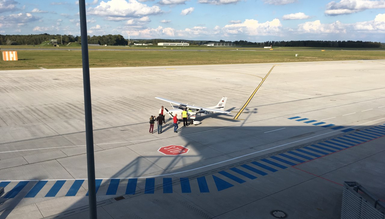 Blick auf das Flughafenrollfeld, &copy; Christin Hannemann